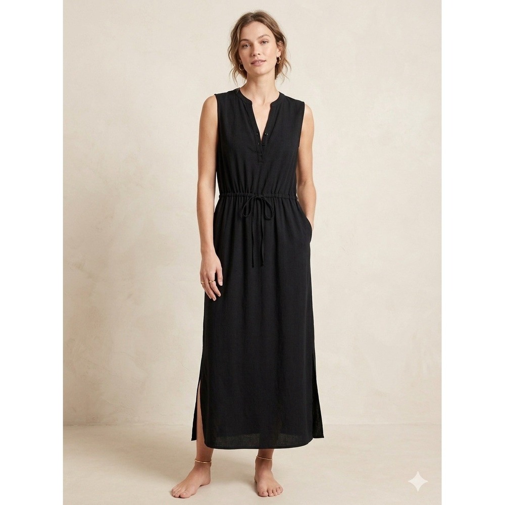 Women's Caslon Black Petites L Sleeveless Drawstring Waist V-Neck Maxi Dress